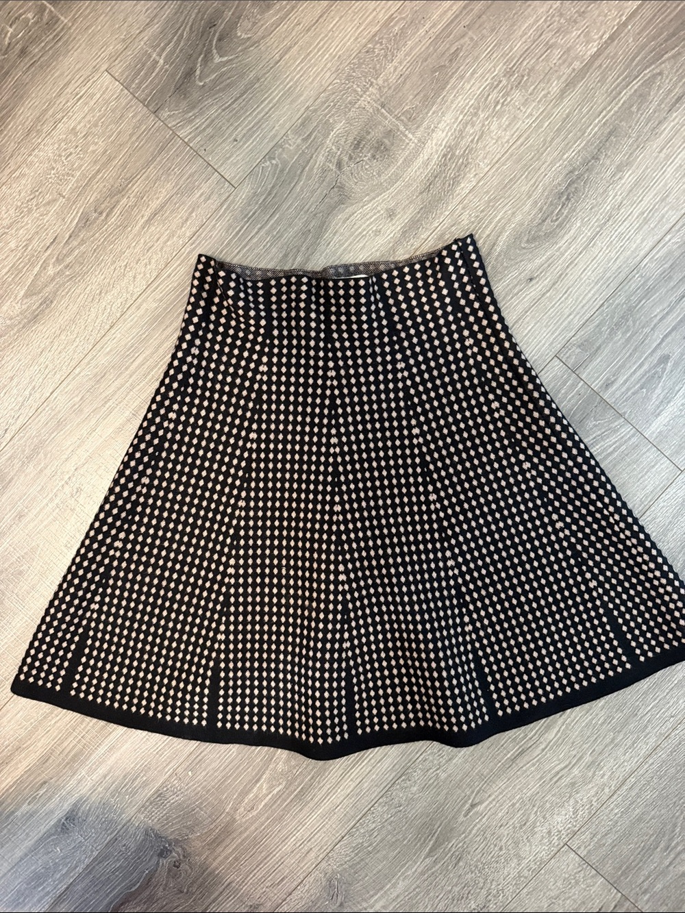 Max Studio Black and Cream Circle Skater Skirt